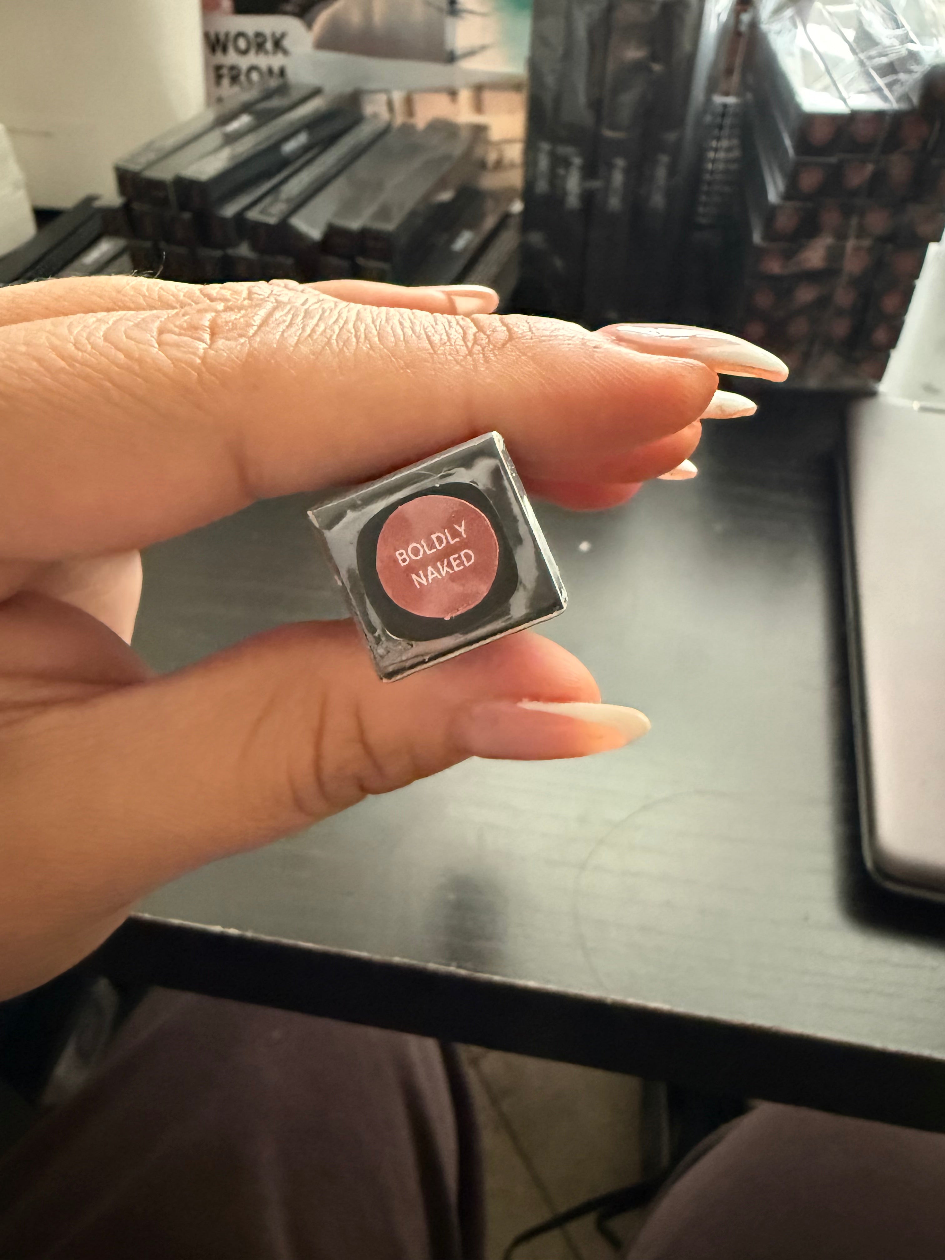 NICE Lip Liner
